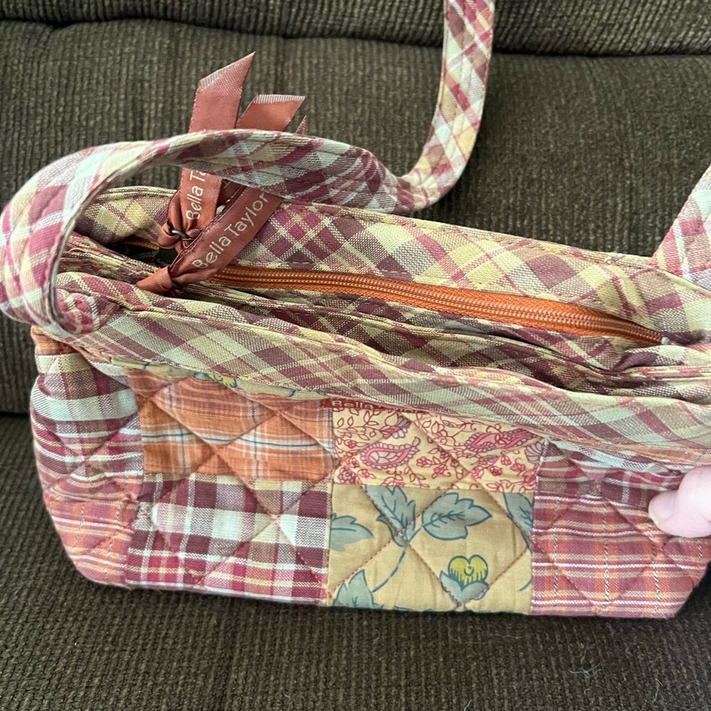 Shoulder bag